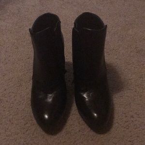 Nine West bootie